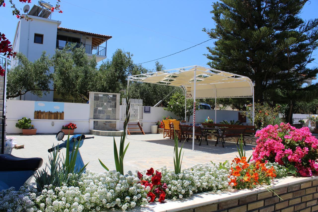 Panorama Studios & Apartments Amoudi Luaran gambar