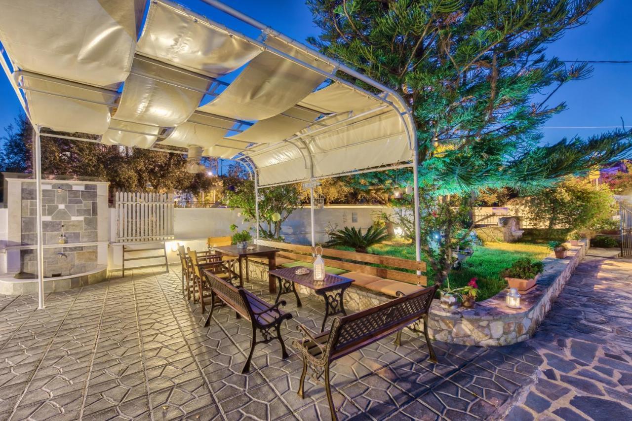 Panorama Studios & Apartments Amoudi Luaran gambar