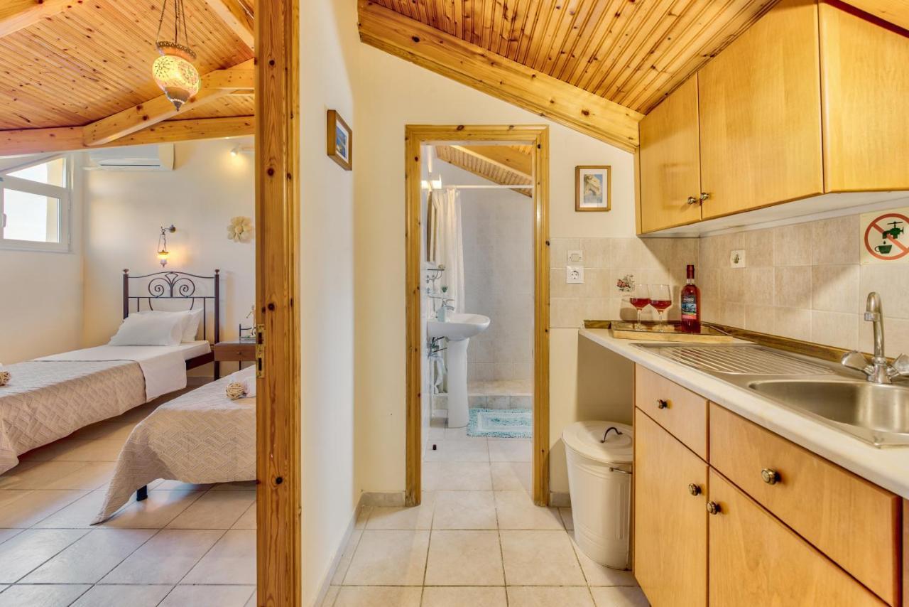 Panorama Studios & Apartments Amoudi Luaran gambar